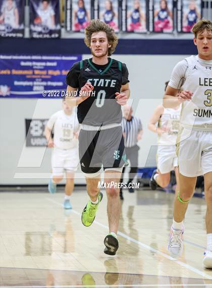 Thumbnail 2 in Lee's Summit vs Lawrence Free State - 810 Varsity Showcase photogallery.