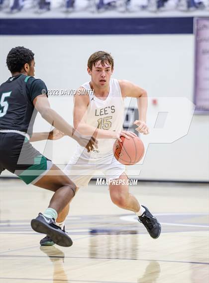 Thumbnail 2 in Lee's Summit vs Lawrence Free State - 810 Varsity Showcase photogallery.