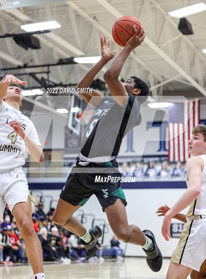 Thumbnail 3 in Lee's Summit vs Lawrence Free State - 810 Varsity Showcase photogallery.