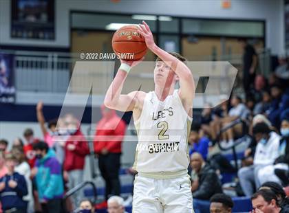 Thumbnail 1 in Lee's Summit vs Lawrence Free State - 810 Varsity Showcase photogallery.