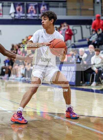 Thumbnail 2 in Lee's Summit vs Lawrence Free State - 810 Varsity Showcase photogallery.