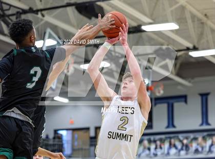 Thumbnail 3 in Lee's Summit vs Lawrence Free State - 810 Varsity Showcase photogallery.