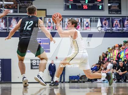 Thumbnail 2 in Lee's Summit vs Lawrence Free State - 810 Varsity Showcase photogallery.
