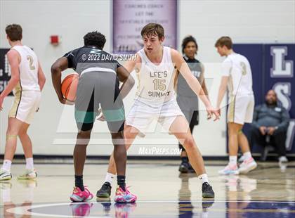 Thumbnail 2 in Lee's Summit vs Lawrence Free State - 810 Varsity Showcase photogallery.