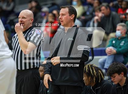 Thumbnail 3 in Lee's Summit vs Lawrence Free State - 810 Varsity Showcase photogallery.