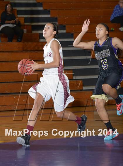 Thumbnail 3 in Bear River vs. Bradshaw Christian (CIF SJS D4 Semifinal) photogallery.