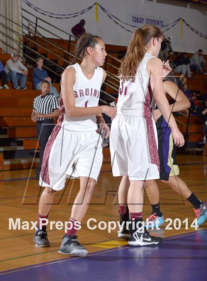 Thumbnail 2 in Bear River vs. Bradshaw Christian (CIF SJS D4 Semifinal) photogallery.