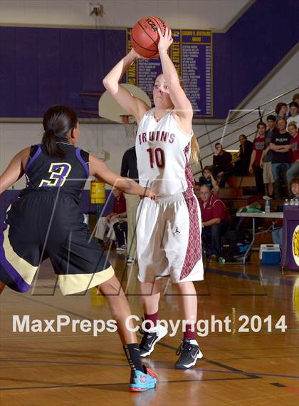 Thumbnail 3 in Bear River vs. Bradshaw Christian (CIF SJS D4 Semifinal) photogallery.