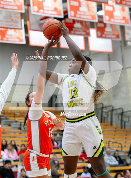 Thumbnail 3 in Saint Joseph vs Ontario Christian (Mater Dei Play 4 Kay Showcase) photogallery.