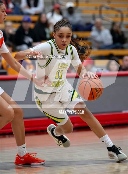 Thumbnail 2 in Saint Joseph vs Ontario Christian (Mater Dei Play 4 Kay Showcase) photogallery.