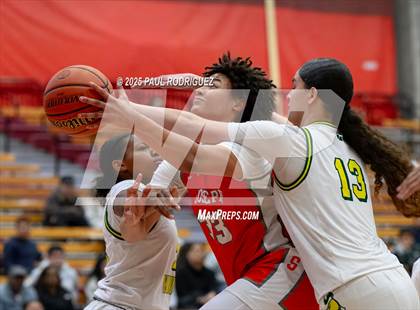 Thumbnail 3 in Saint Joseph vs Ontario Christian (Mater Dei Play 4 Kay Showcase) photogallery.