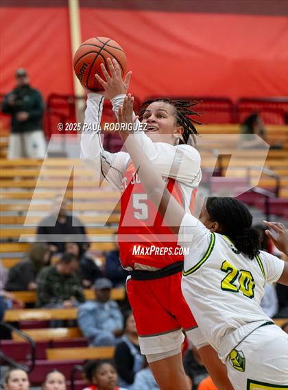 Thumbnail 3 in Saint Joseph vs Ontario Christian (Mater Dei Play 4 Kay Showcase) photogallery.