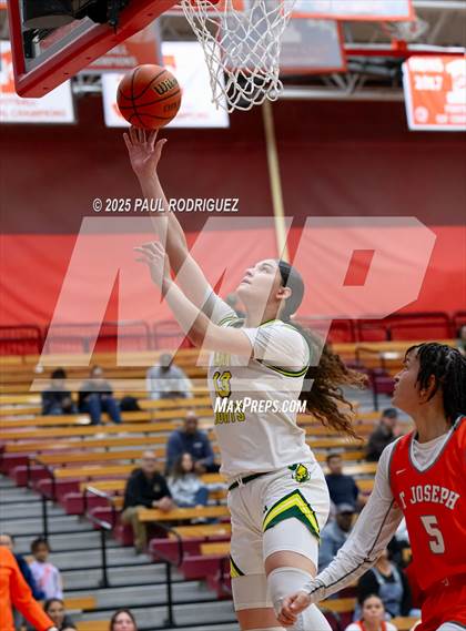 Thumbnail 3 in Saint Joseph vs Ontario Christian (Mater Dei Play 4 Kay Showcase) photogallery.