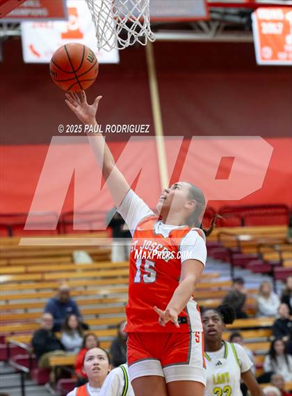 Thumbnail 3 in Saint Joseph vs Ontario Christian (Mater Dei Play 4 Kay Showcase) photogallery.
