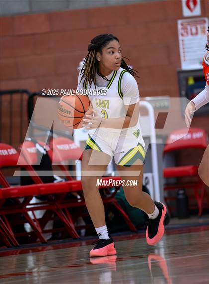 Thumbnail 3 in Saint Joseph vs Ontario Christian (Mater Dei Play 4 Kay Showcase) photogallery.