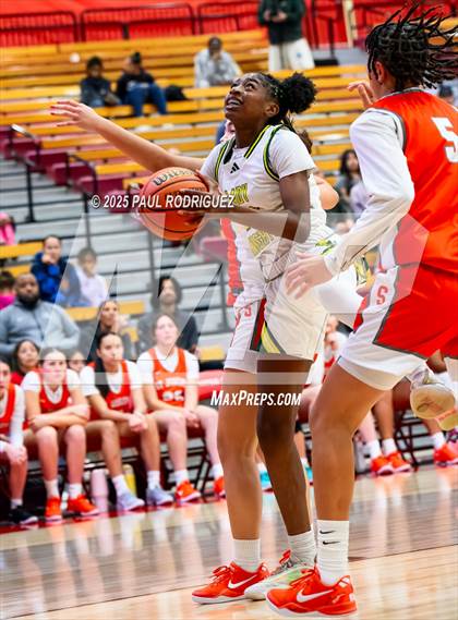 Thumbnail 2 in Saint Joseph vs Ontario Christian (Mater Dei Play 4 Kay Showcase) photogallery.