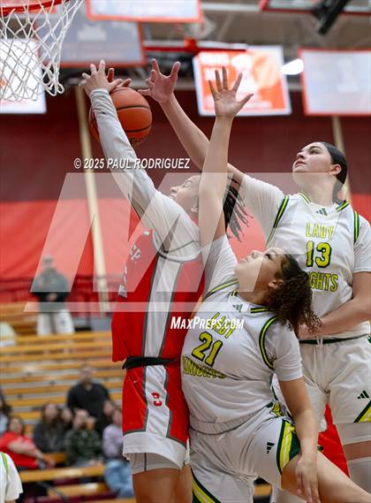 Thumbnail 2 in Saint Joseph vs Ontario Christian (Mater Dei Play 4 Kay Showcase) photogallery.