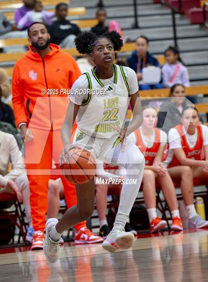 Thumbnail 1 in Saint Joseph vs Ontario Christian (Mater Dei Play 4 Kay Showcase) photogallery.