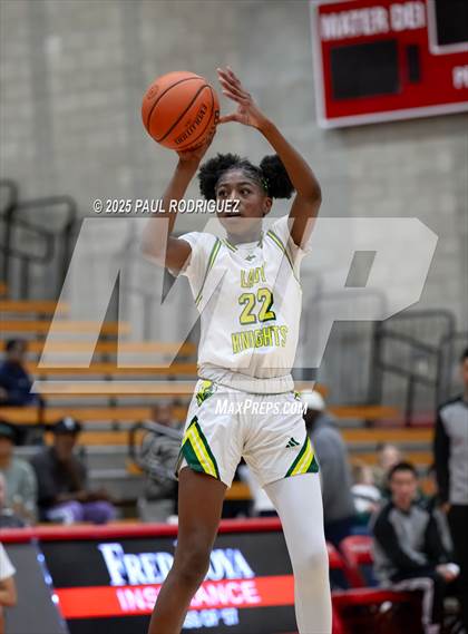 Thumbnail 3 in Saint Joseph vs Ontario Christian (Mater Dei Play 4 Kay Showcase) photogallery.