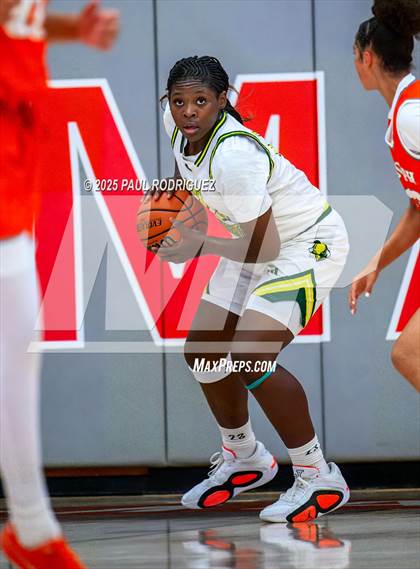 Thumbnail 3 in Saint Joseph vs Ontario Christian (Mater Dei Play 4 Kay Showcase) photogallery.