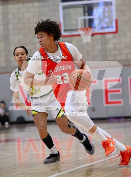 Thumbnail 3 in Saint Joseph vs Ontario Christian (Mater Dei Play 4 Kay Showcase) photogallery.