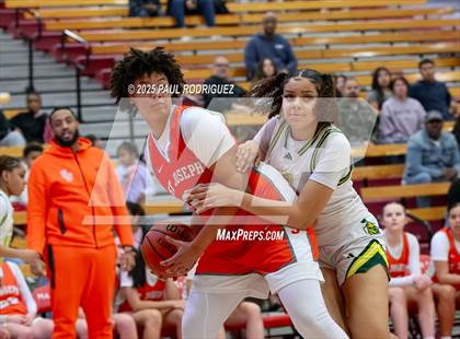 Thumbnail 2 in Saint Joseph vs Ontario Christian (Mater Dei Play 4 Kay Showcase) photogallery.