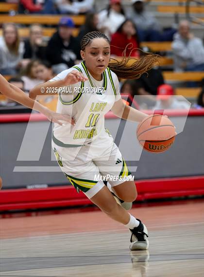 Thumbnail 1 in Saint Joseph vs Ontario Christian (Mater Dei Play 4 Kay Showcase) photogallery.