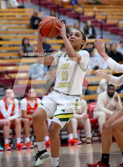 Thumbnail 2 in Saint Joseph vs Ontario Christian (Mater Dei Play 4 Kay Showcase) photogallery.