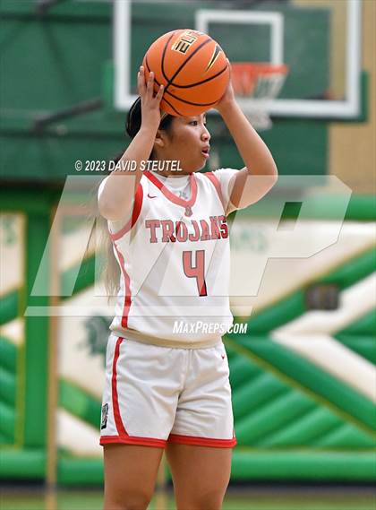 Thumbnail 1 in Wilsonville vs. Lincoln (St. Mary's Stockton MLK Showcase) photogallery.