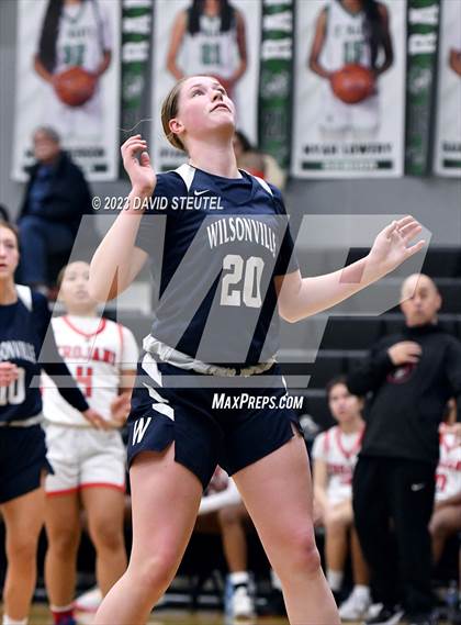 Thumbnail 3 in Wilsonville vs. Lincoln (St. Mary's Stockton MLK Showcase) photogallery.