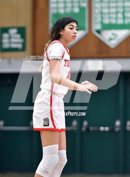 Thumbnail 2 in Wilsonville vs. Lincoln (St. Mary's Stockton MLK Showcase) photogallery.