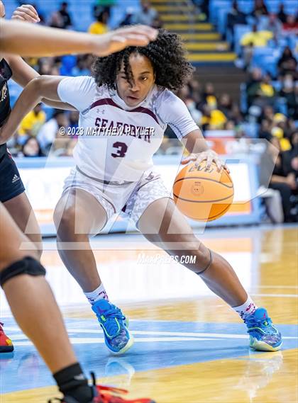 Thumbnail 3 in Salisbury vs. Seaforth (NCHSAA 2A Final - Game) photogallery.
