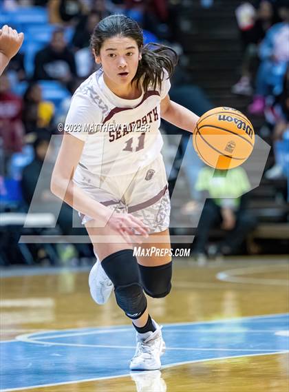 Thumbnail 3 in Salisbury vs. Seaforth (NCHSAA 2A Final - Game) photogallery.