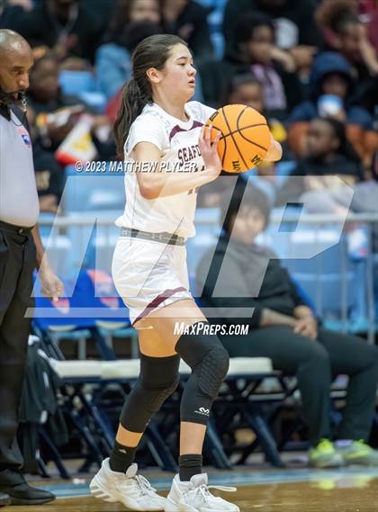 Thumbnail 3 in Salisbury vs. Seaforth (NCHSAA 2A Final - Game) photogallery.