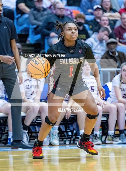 Thumbnail 3 in Salisbury vs. Seaforth (NCHSAA 2A Final - Game) photogallery.