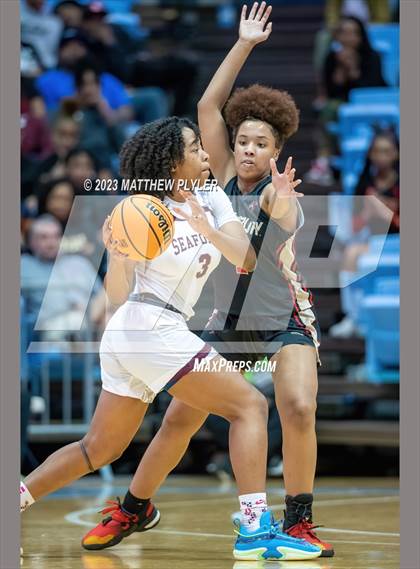 Thumbnail 2 in Salisbury vs. Seaforth (NCHSAA 2A Final - Game) photogallery.