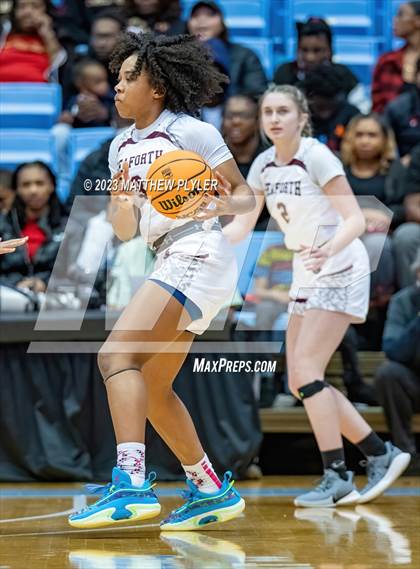 Thumbnail 2 in Salisbury vs. Seaforth (NCHSAA 2A Final - Game) photogallery.