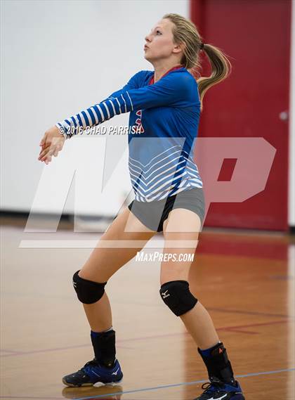 Thumbnail 3 in Quitman @ Alba-Golden photogallery.