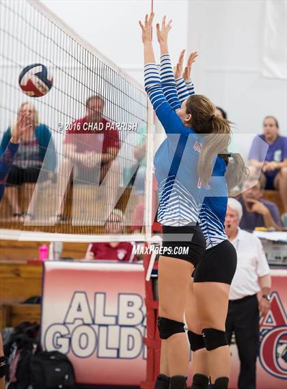 Thumbnail 2 in Quitman @ Alba-Golden photogallery.
