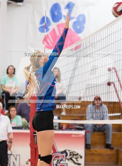 Thumbnail 2 in Quitman @ Alba-Golden photogallery.