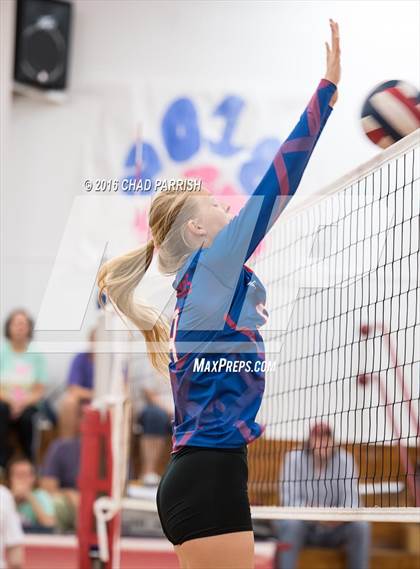 Thumbnail 1 in Quitman @ Alba-Golden photogallery.