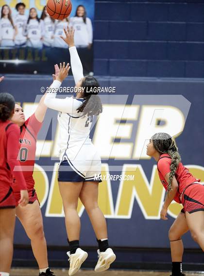 Thumbnail 3 in Trinity vs Keller photogallery.