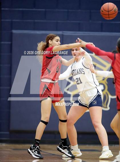 Thumbnail 2 in Trinity vs Keller photogallery.