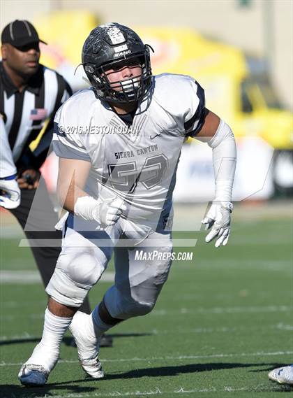 Thumbnail 1 in Serra vs. Sierra Canyon (CIF State 2A Final) photogallery.