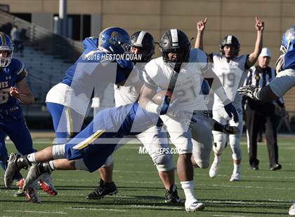 Thumbnail 3 in Serra vs. Sierra Canyon (CIF State 2A Final) photogallery.