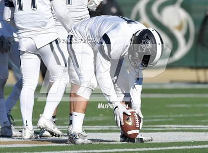 Thumbnail 2 in Serra vs. Sierra Canyon (CIF State 2A Final) photogallery.