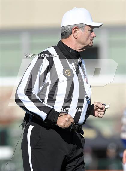 Thumbnail 3 in Serra vs. Sierra Canyon (CIF State 2A Final) photogallery.