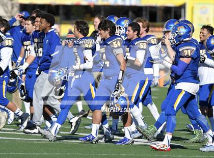 Thumbnail 2 in Serra vs. Sierra Canyon (CIF State 2A Final) photogallery.