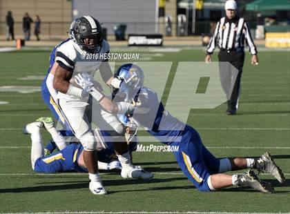 Thumbnail 2 in Serra vs. Sierra Canyon (CIF State 2A Final) photogallery.