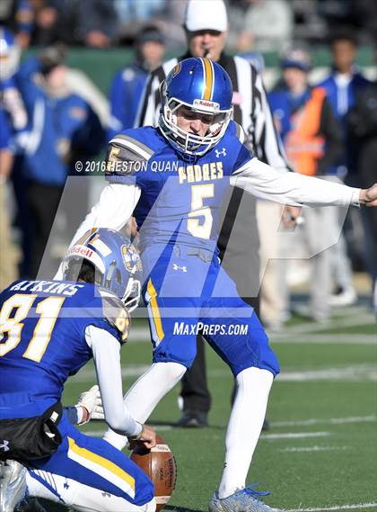 Thumbnail 3 in Serra vs. Sierra Canyon (CIF State 2A Final) photogallery.